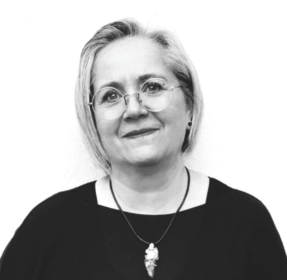 <strong>Petra Höhn</strong><br>Meisterin</span>